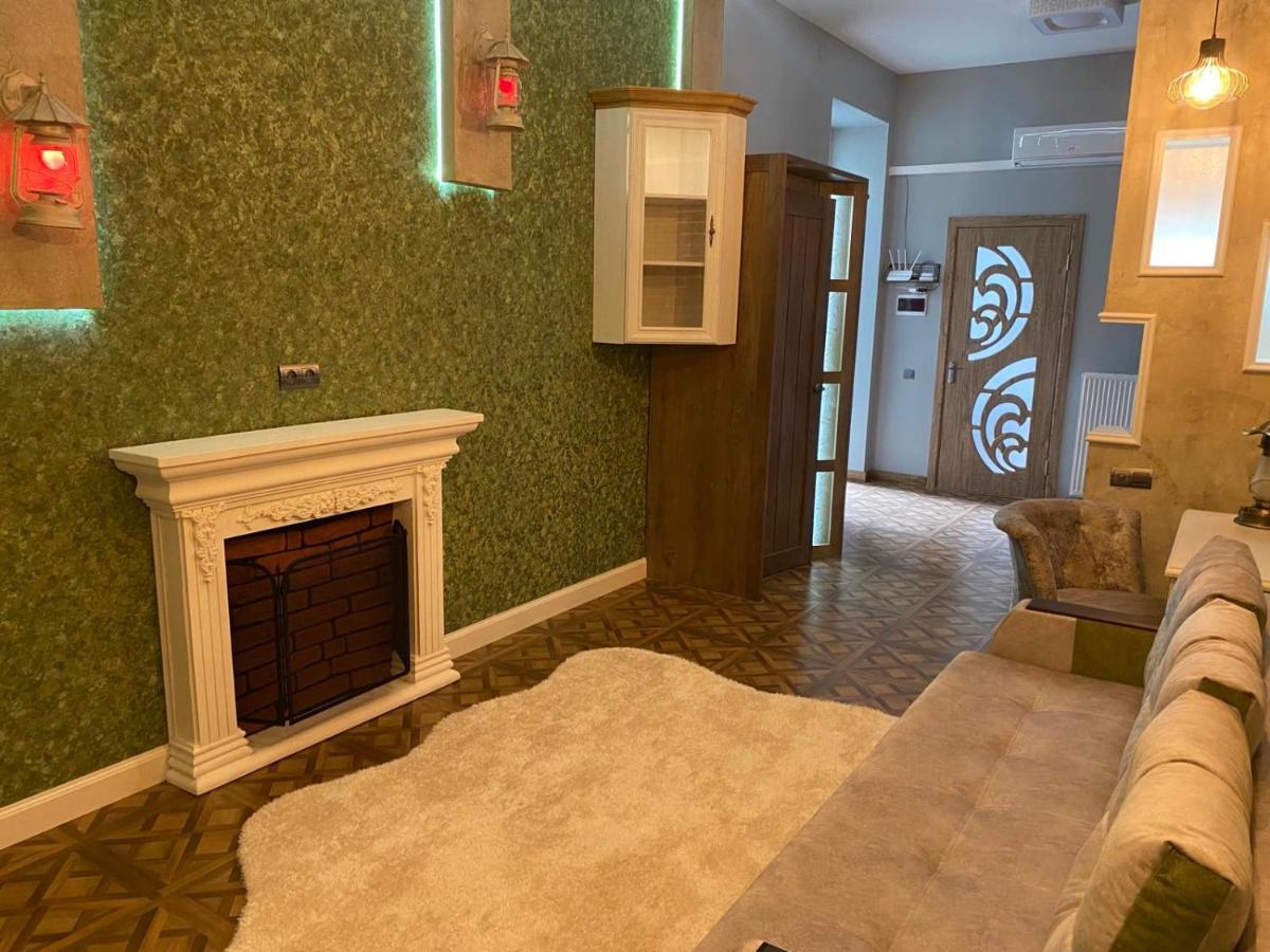 Apartment On Balabana Street ลวีฟ ภายนอก รูปภาพ